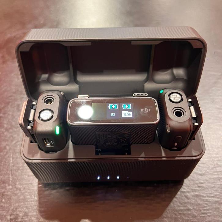DJI Mic (2 TX + 1 RX + Charging Case), Audio, Tv en Foto, Koptelefoons, Zo goed als nieuw