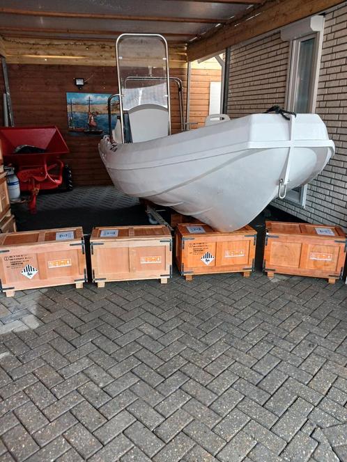 Te koop mooie  Consol Boot +yamaha  9,9 pk 4 strook, Watersport en Boten, Overige Watersport en Boten, Gebruikt, Ophalen of Verzenden