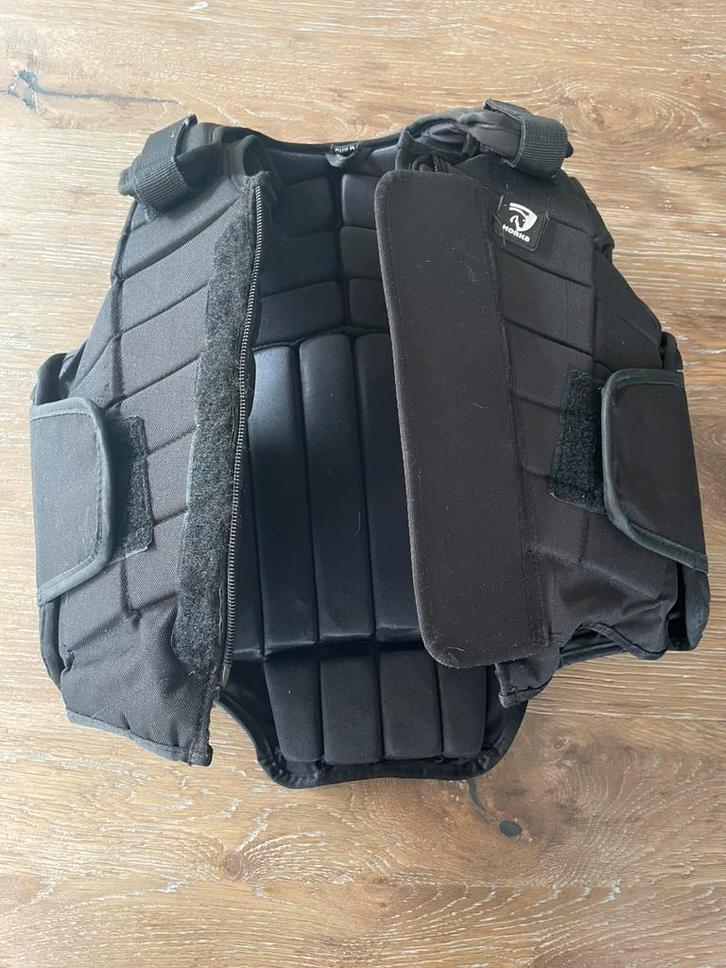 Horka bodyprotector zwart Child L Level 3 zeer goede staat, Dieren en Toebehoren, Paarden en Pony's | Beschermers, Zo goed als nieuw