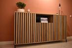 Dressoir massief eiken met zwarte details handgemaakt, Huis en Inrichting, Kasten | Dressoirs, Ophalen, 150 tot 200 cm, Eikenhout