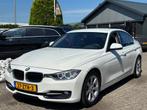 Bmw 3-serie 320i Sedan HIgh Exe Sport 2013 NL Auto Wit, Auto's, Achterwielaandrijving, Euro 6, 4 cilinders, Wit