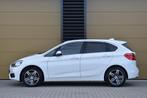 BMW 2 Serie Active Tourer 218i Sportline * Sportstoelen * Pa, 65 €/maand, Gebruikt, Met garantie (alle), Wit