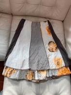 Lange bruine rok met bloem patroon maat M, Ophalen of Verzenden, Zo goed als nieuw, Maat 42/44 (L), Grijs