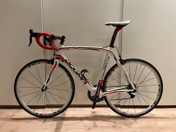 Pinarello Dogma Full Carbon Shimano Dura Ace 57 - Nieuwstaat beschikbaar voor biedingen