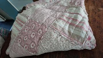 Mooie katoenen Brocante quilt of sprei van Riviera maison  beschikbaar voor biedingen