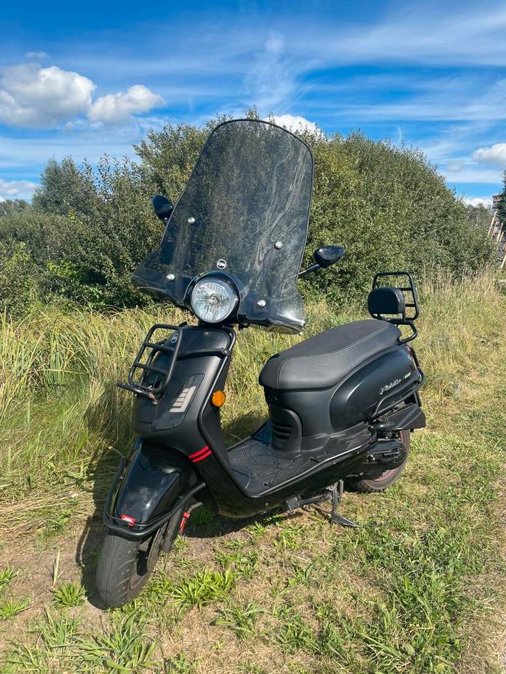 Sym Fiddle II 50S, Fietsen en Brommers, Scooters | SYM, Zo goed als nieuw, Fiddle, Maximaal 45 km/u, Benzine, Ophalen