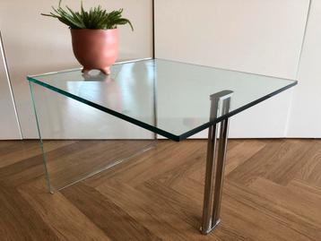 Vintage design bijzettafel | coffee table | chroom en glas  beschikbaar voor biedingen