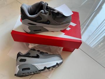 Nike Air Max babyschoenen, maat 19 .5 NIEUW in doos beschikbaar voor biedingen
