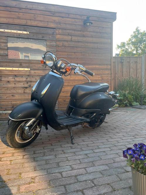 Retro scooter, Fietsen en Brommers, Snorfietsen en Snorscooters, Gebruikt, Overige merken, Ophalen of Verzenden