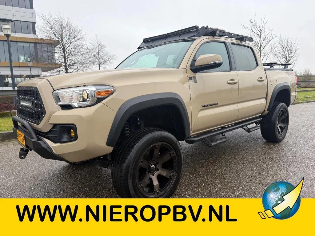 Toyota tacoma TRD Dubbelen Cabine 4X4 3.5 V6 Automaat Airco, Auto's, Toyota, Automaat, Bruin, 2168 kg, Bedrijf