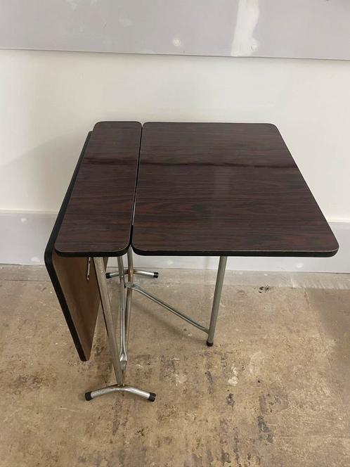 Vintage Formica bijzettafel. Tuintafel. Eettafel. Vintage!, Huis en Inrichting, Tafels | Eettafels, 50 tot 100 cm, Rechthoekig