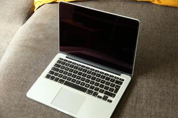 Macbook Pro Retina 13" 2014 16gb RAM / 256Gb SSD beschikbaar voor biedingen