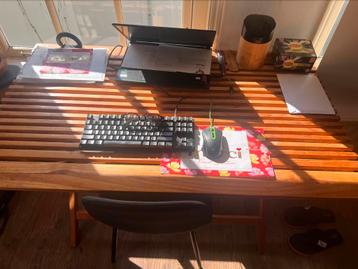 Klaptafel beschikbaar voor biedingen