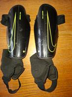 Scheenbeschermers Nike maat 130-140, Sport en Fitness, Voetbal, Maat XS of kleiner, Ophalen of Verzenden, Overige typen