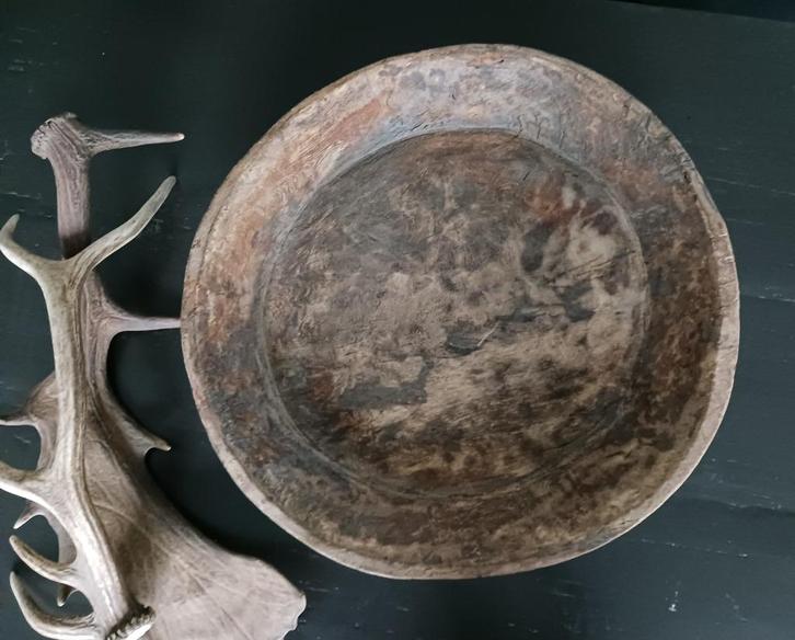 Oud houten schaal 56 cm, Huis en Inrichting, Woonaccessoires | Schalen en Manden, Zo goed als nieuw, Schaal, Rond, Hout, Ophalen