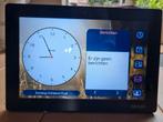 Bbrain dementieklok family G2 interactief, Huis en Inrichting, Woonaccessoires | Klokken, Ophalen, Zo goed als nieuw