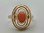 Gouden antieke ring met bloedkoraal. 206/83., Ophalen of Verzenden, Goud, Ring, Met edelsteen