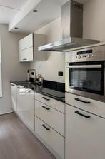 HOOGGLANS RECHTE KEUKEN 3,25M + APPARATUUR
