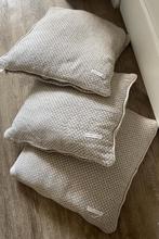 3 Riviera Maison kussens, Huis en Inrichting, Woonaccessoires | Kussens, Gebruikt, ., Beige, Vierkant