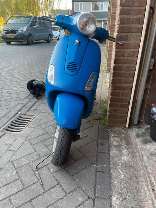 Vespa lx 50 2takt, Fietsen en Brommers, Scooters | Vespa, Zo goed als nieuw, Vespa LX, Tweetakt, Ophalen
