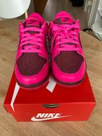 Nike Dunk Low Valentine (2022) maat 39 (US 8) deadstock, Kleding | Dames, Schoenen, Nike, Nieuw, Ophalen of Verzenden, Sneakers of Gympen