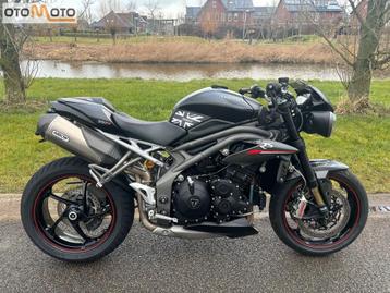 TRIUMPH SPEED TRIPLE RS (bj 2018) beschikbaar voor biedingen