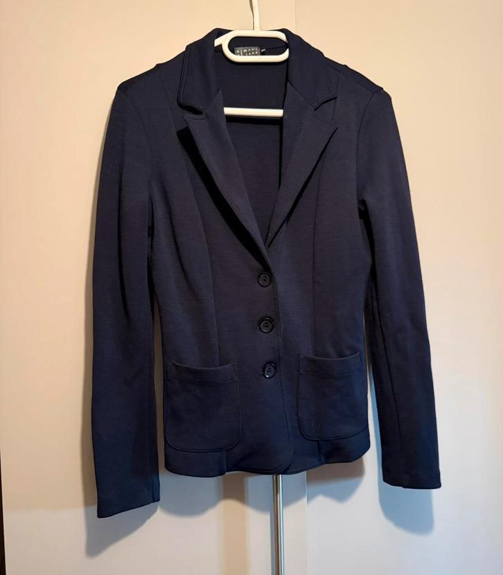 Donkerblauwe blazer, Kleding | Dames, Jasjes, Kostuums en Pakken, Zo goed als nieuw, Maat 42/44 (L), Blauw, Ophalen of Verzenden