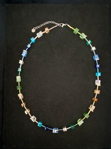 Aanbieding NIEUW exclusieve ketting naar luxe merk. beschikbaar voor biedingen