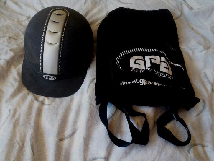 GPA Pikeur titium cap 57 captas, Dieren en Toebehoren, Paardrijkleding, Zo goed als nieuw, Dames, Cap, Ophalen of Verzenden