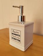 mooi modern zeeppompje, zeepdispenser - enjoy these moments, Huis en Inrichting, Ophalen, Zo goed als nieuw