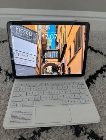Wireless Keyboard White beschikbaar voor biedingen