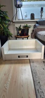 Hondenmand Happy House. Hout / wit met gebruikssporen, Dieren en Toebehoren, Hondenmanden, Ophalen, Overige