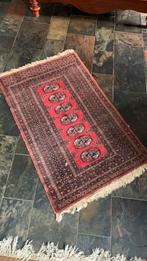 Perzisch tapijt/ tafelkleed op n grote tafel, Antiek en Kunst, Antiek | Kleden en Textiel, Ophalen