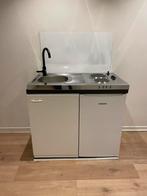 Mooie Kitchenette zwarte kraan, Huis en Inrichting, Keuken | Complete keukens, Ophalen, Zo goed als nieuw
