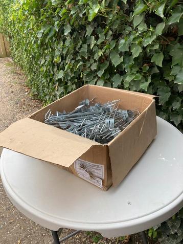 OBIMEX snelhangers plafond 315mm ca 60 stuks beschikbaar voor biedingen
