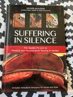 Book Suffering in silence, Ophalen of Verzenden, Zo goed als nieuw, Paarden of Pony's