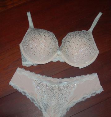 VICTORIA'S SECRET Dream Angels BH setje maat  80D / L beschikbaar voor biedingen