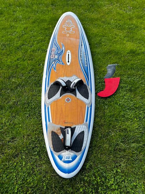 Starboard Evo Wood 91L + vin, Watersport en Boten, Windsurfen, Gebruikt, Plank, Minder dan 250 cm, Met vin(nen), Minder dan 5 m²