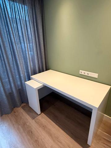 IKEA Malm Bureau met uitschuifblad - afbeelding 2