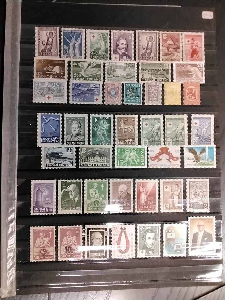 2612 kavel Finland 45 stuks ongestempeld, Postzegels en Munten, Postzegels | Volle albums en Verzamelingen, Ophalen of Verzenden