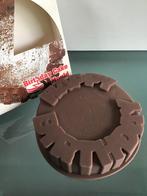 Suck UK Birthday Cake Mould - Nieuw!, Hobby en Vrije tijd, Taarten en Cupcakes maken, Verzenden, Nieuw, Taarten, Bakvorm