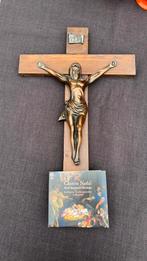 Cristus aan het houten kruis + CD Cantem Nadal!, Ophalen, Gebruikt