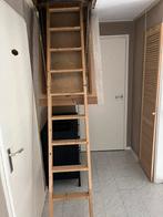 Mooie vurenhouten vlieringtrap, Doe-het-zelf en Verbouw, Ladders en Trappen, Ophalen, Zo goed als nieuw, 2 tot 4 meter