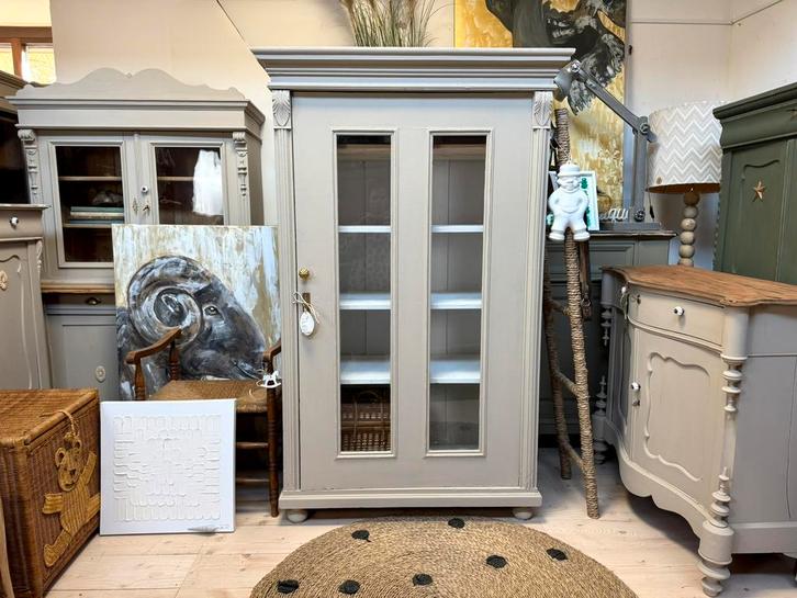 Buffetkast servieskast vitrinekast boekenkast linnenkast, Huis en Inrichting, Kasten | Buffetkasten, Zo goed als nieuw, 150 tot 200 cm