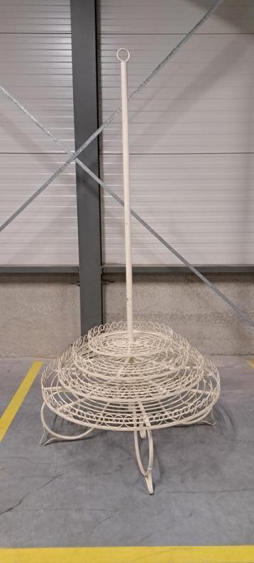 Etagère Groot beschikbaar voor biedingen