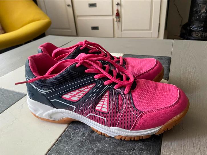 Gave sportschoenen van Osaga mt 41 voor 27,50 !!!, Sport en Fitness, Loopsport en Atletiek, Zo goed als nieuw, Overige typen, Overige sporten