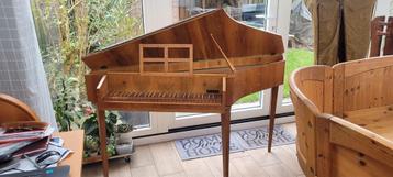 Spinet sperrhake beschikbaar voor biedingen