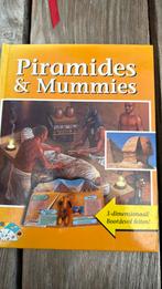 R. Stewart - Piramides & mummies pop-up boek, Ophalen of Verzenden, Zo goed als nieuw, R. Stewart