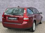 Volvo V50 2.4 Momentum | 12 mnd BOVAG garantie | Parkeersens, Stof, Gebruikt, 700 kg, Parkeersensor