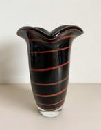 ZWARE Vintage Vaas Zwart Glas 21 cm 1970, Antiek en Kunst, Antiek | Vazen, Ophalen